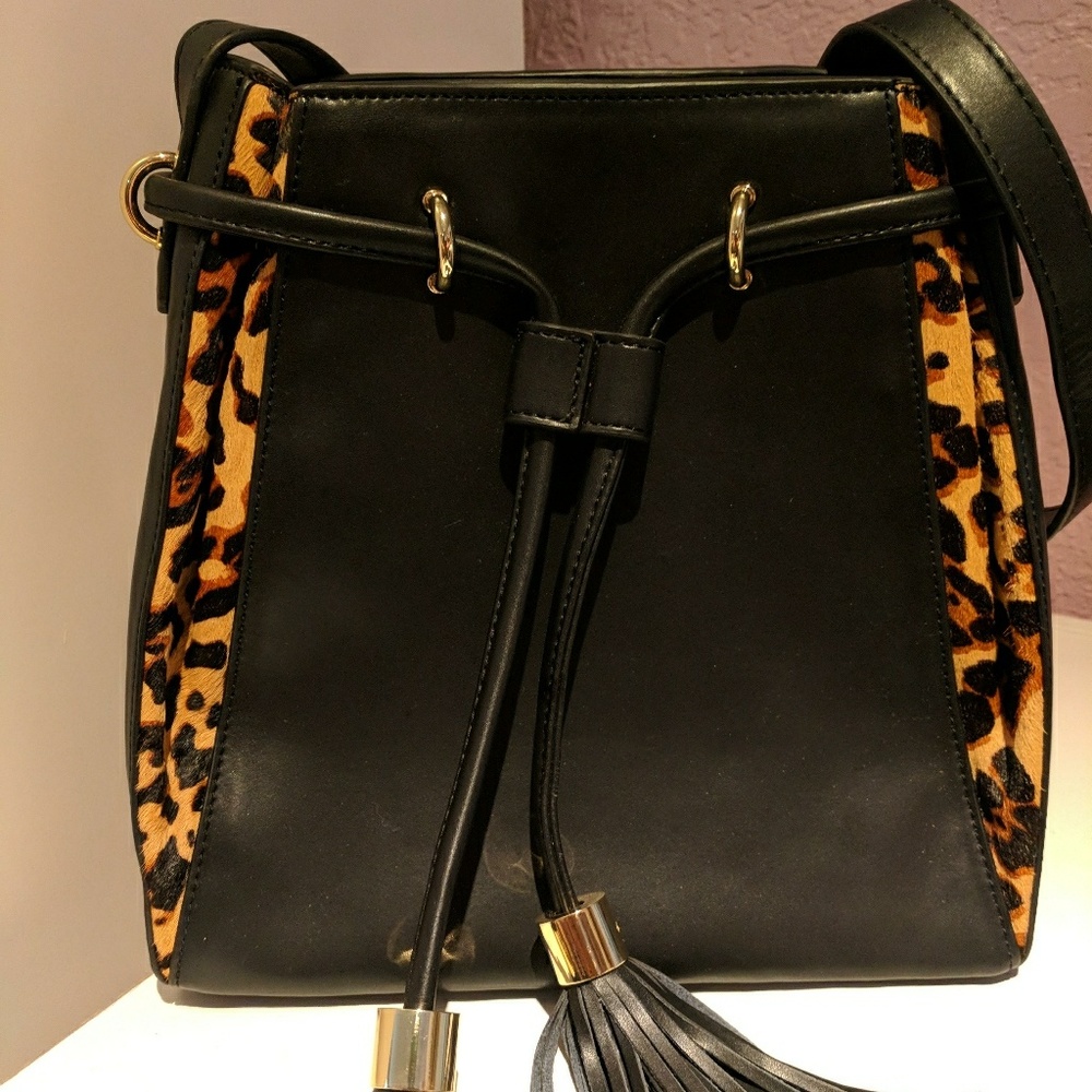 BCBGMAXAZRIA Kinsley Cheetah Fur Bucket Bag